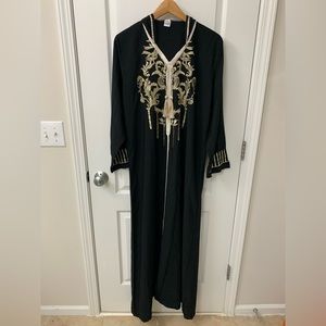 Black and Gold Embroidered Moroccan Dress / Arab Traditional Abaya